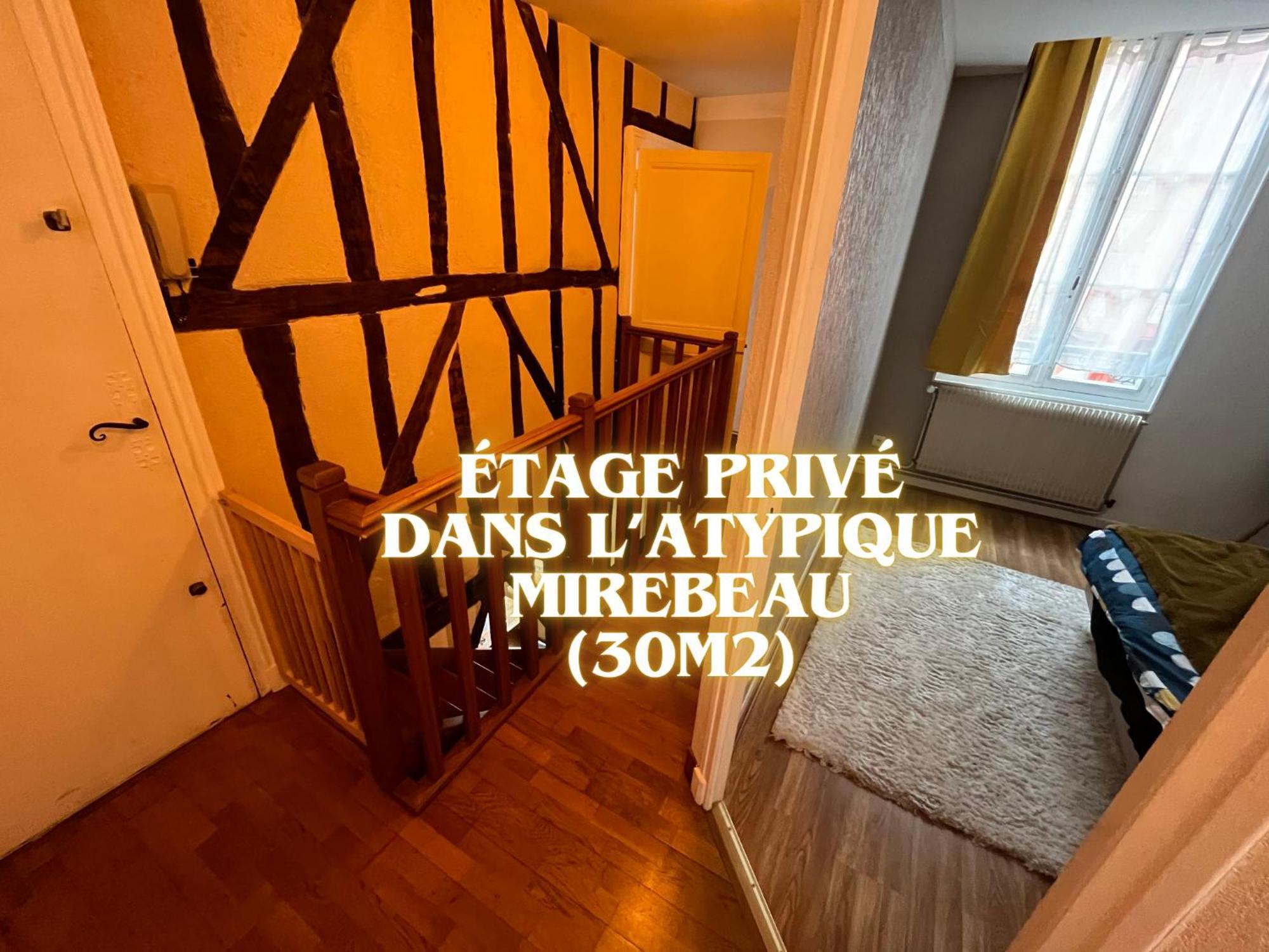 Etage Prive Autonome - Centre Historique Apartment Бурж Екстериор снимка